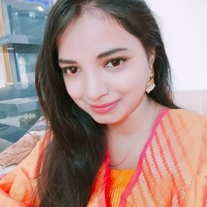 Meet your Posher, Safia